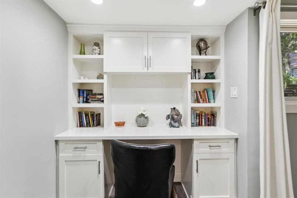 Office Space in Master Bedroom at 78 South Sea Pines