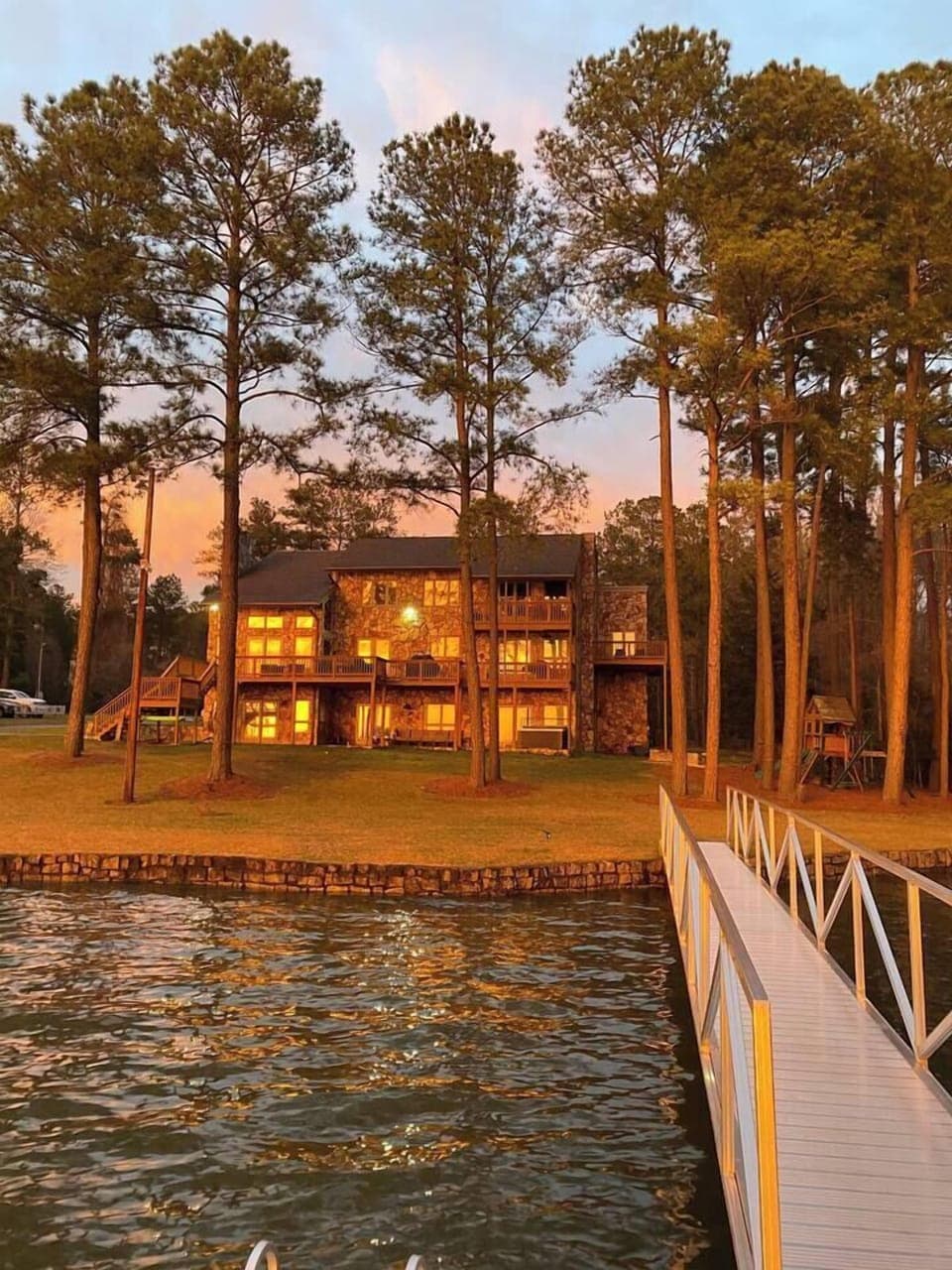 6000 square feet!