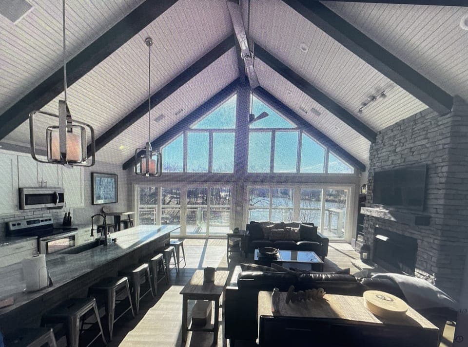 Main Room with Panoramic View of Lake Barkley!