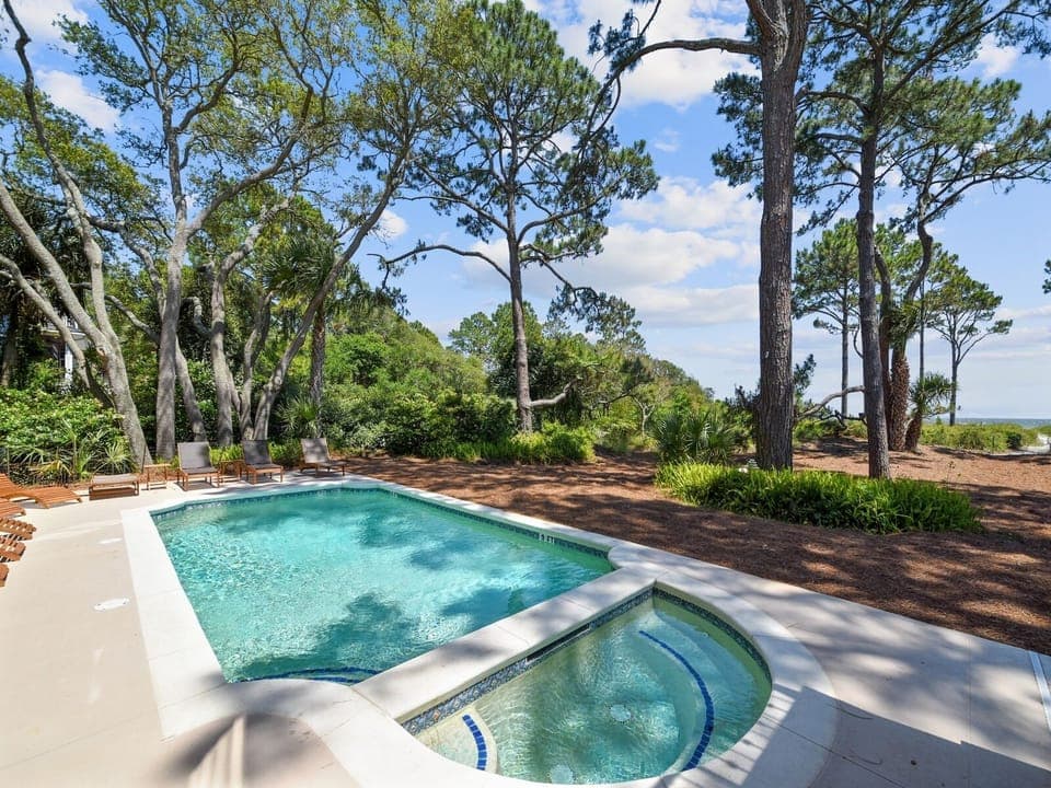 Oceanfront Pool and Hot Tub at 9 Laurel Lane