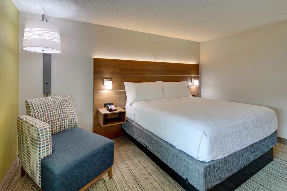 Premium bedding, memory foam beds, in-room safe, desk