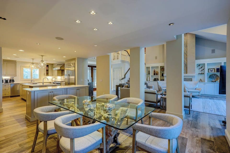 Breakfast table