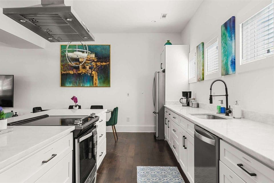 High-End Chef's Kitchen