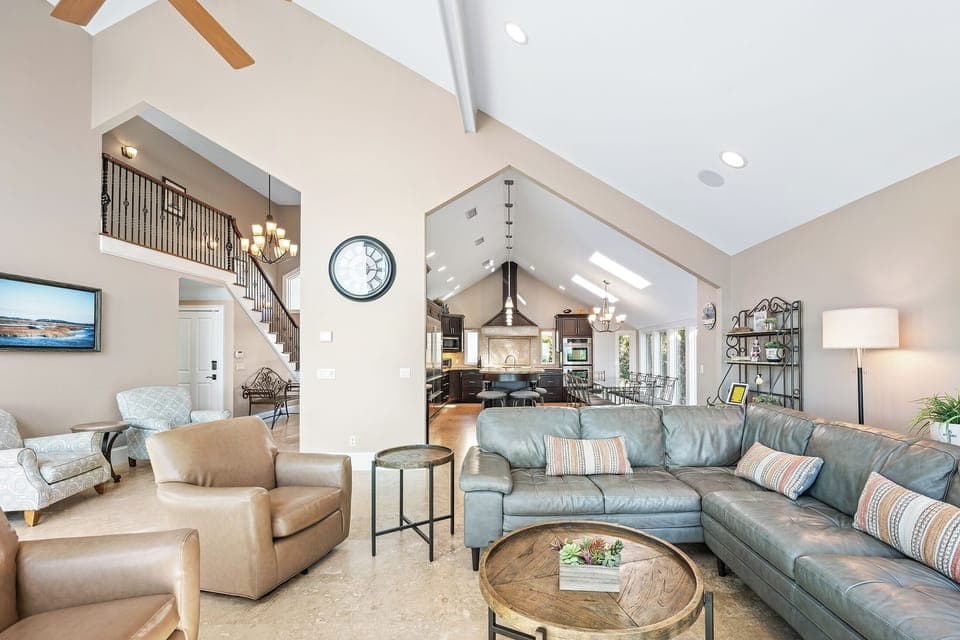3 Dune Lane | Bright and spacious living room - 3 Dune Lane | Bright and spacious living room