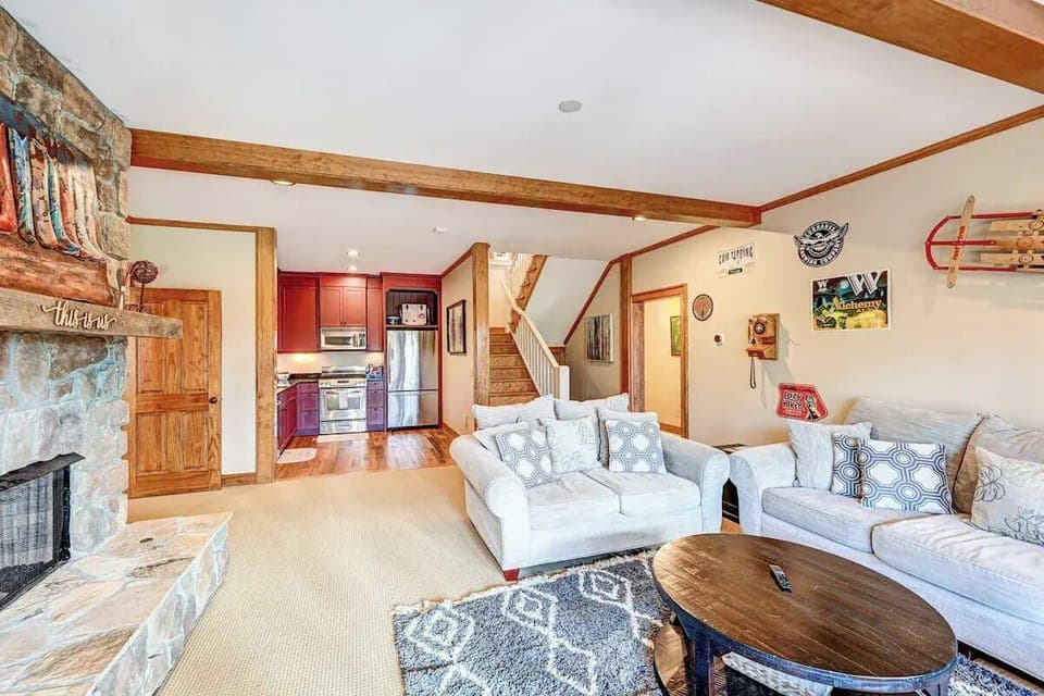 Downstairs Living Room | Smart TV | Gas Fireplace