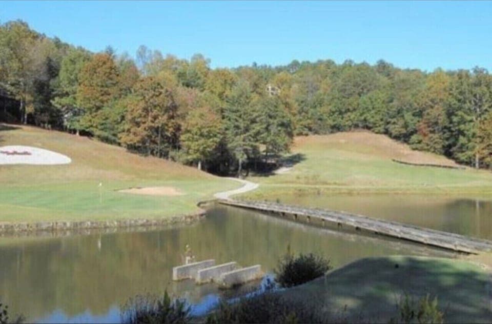 Golf club