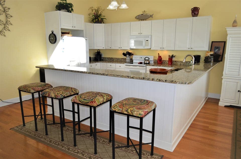 Extra Bar Seating