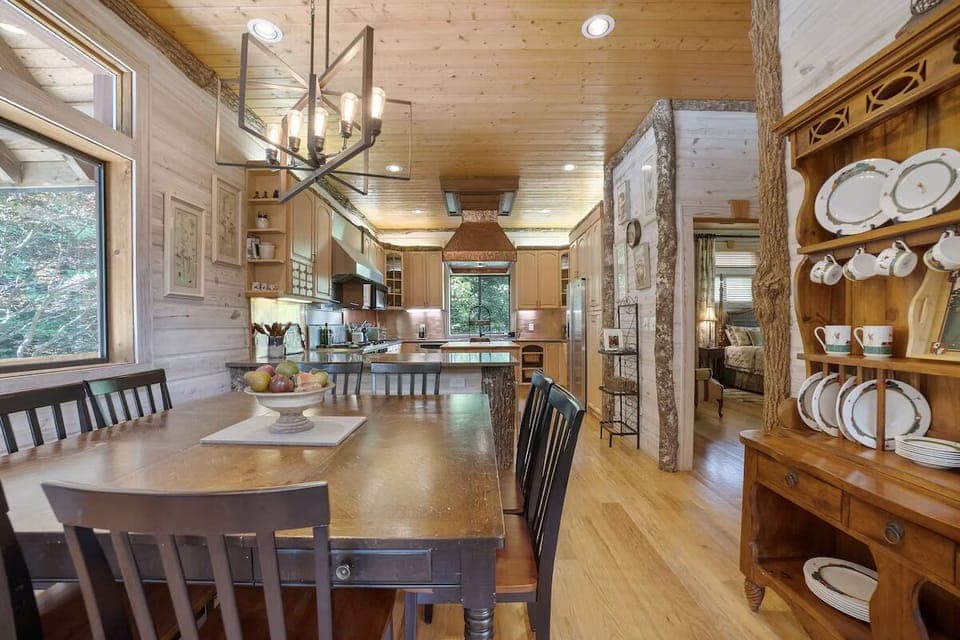 Dining area looking into the kitchen