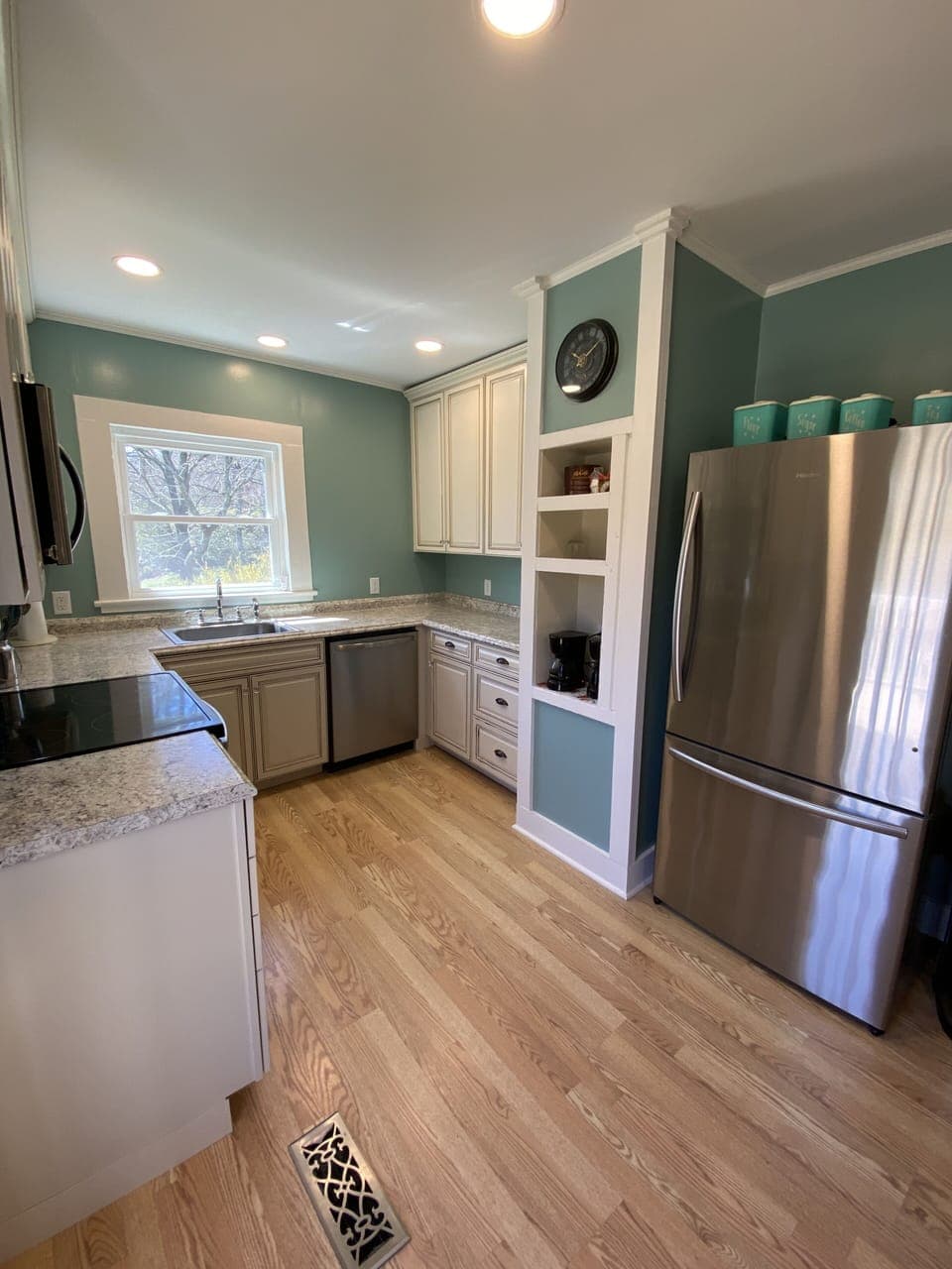 Updated kitchen with new appliances 