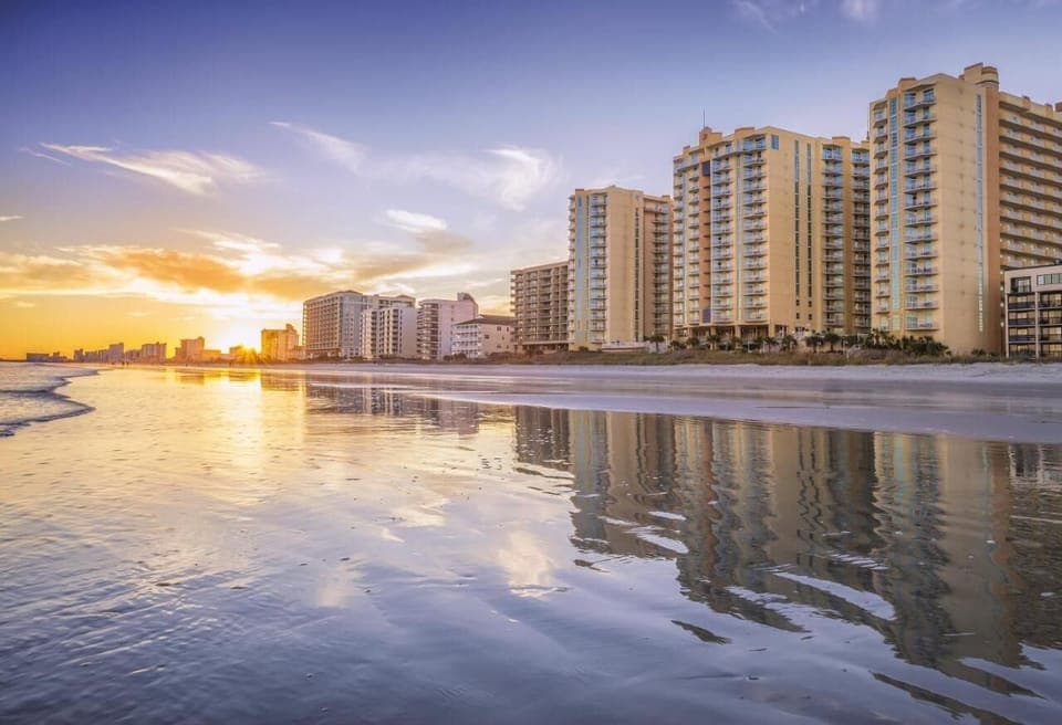 Wyndham Ocean Blvd on beach.