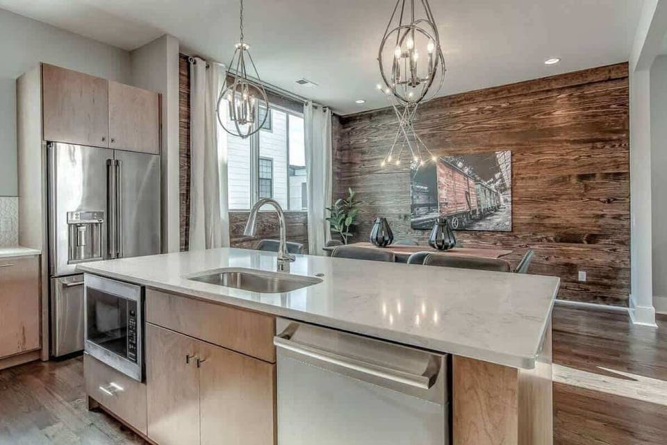 Fully equipped modern kitchen