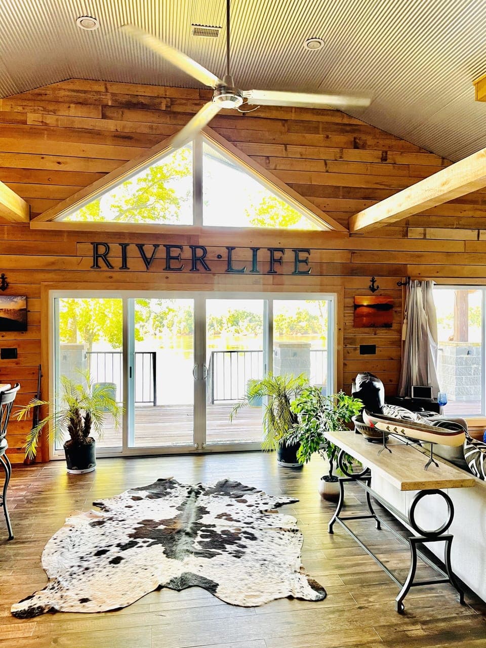 River View sliding doors
