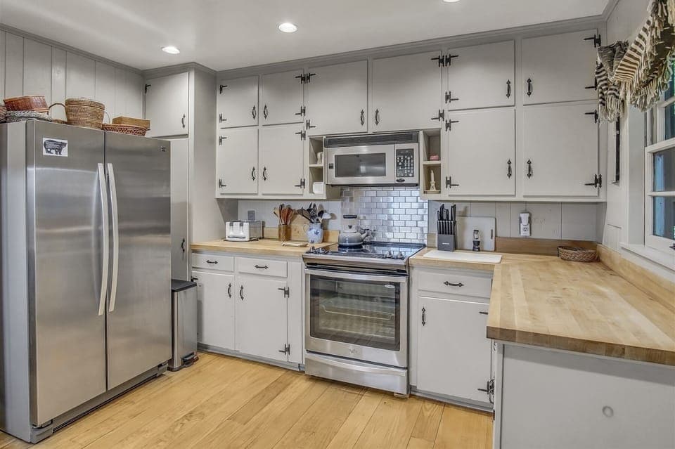 Kitchen, Main Level