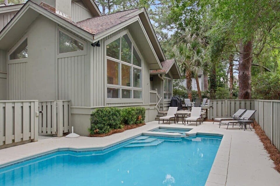 Private pool!