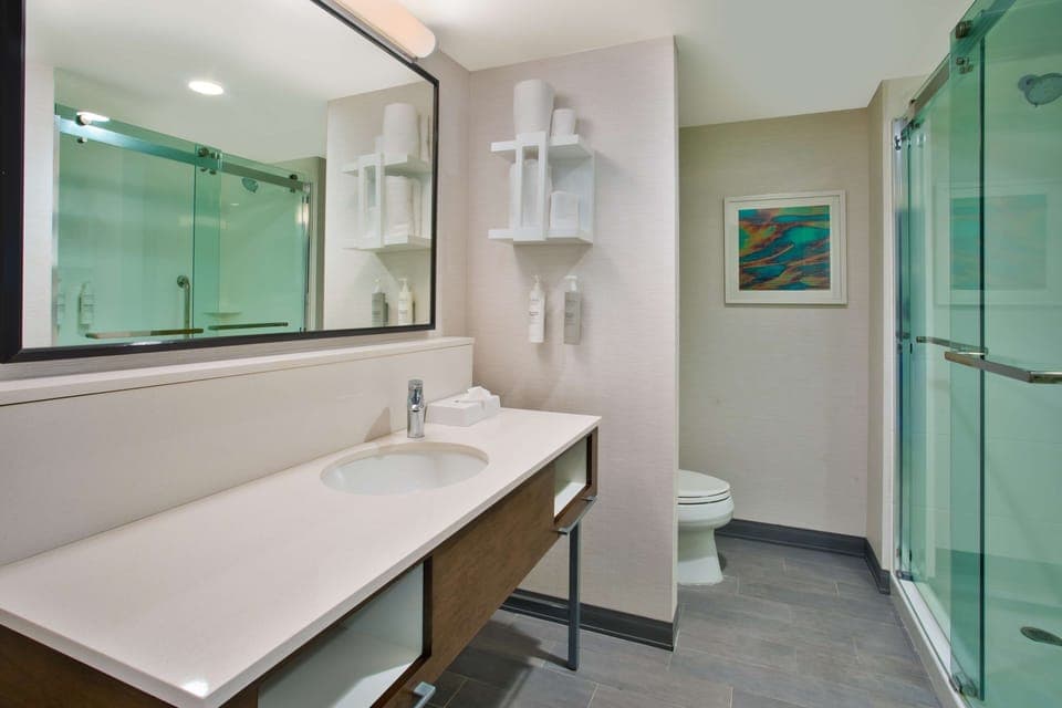 Bathroom shower