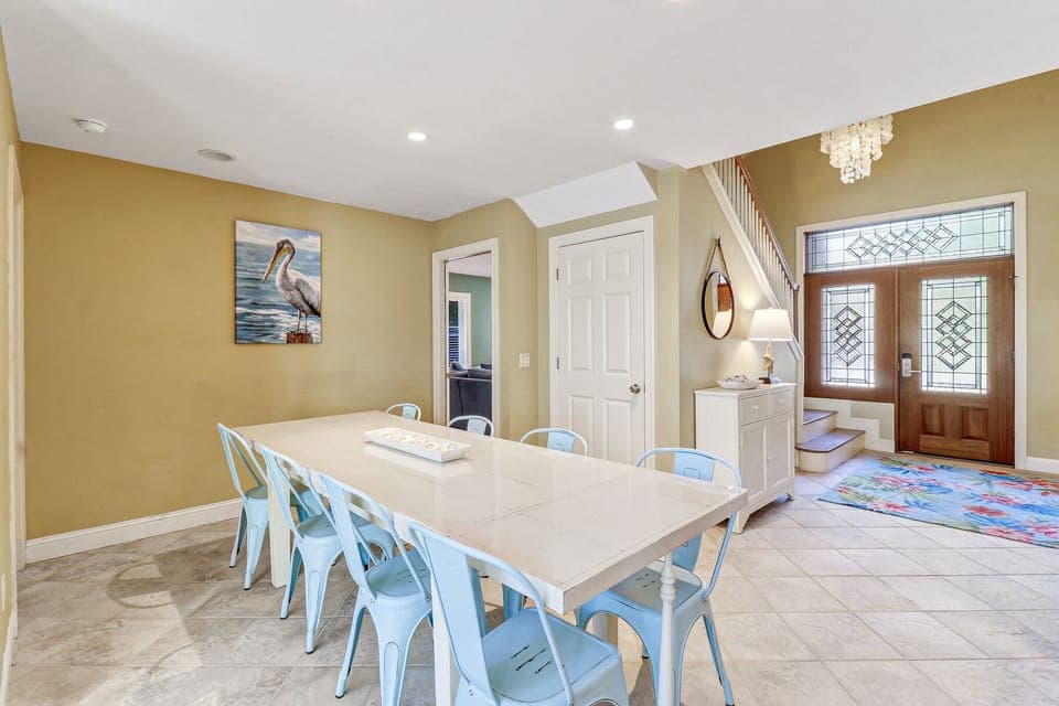 1 Gadwall - Dining Area