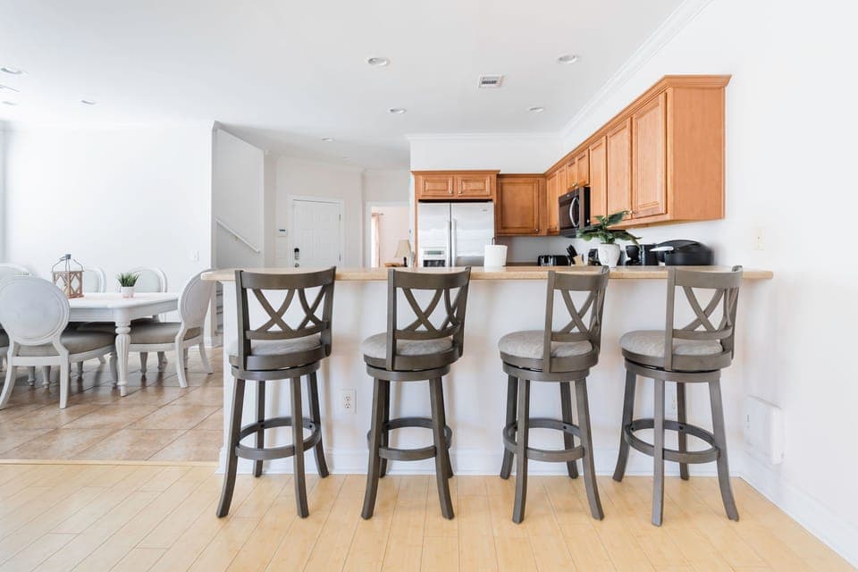 Breakfast bar