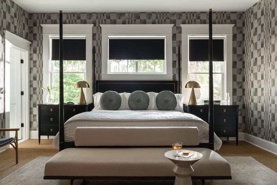 Luxury Single Room (Blythe Suite) | Individually decorated, individually furnished, blackout drapes