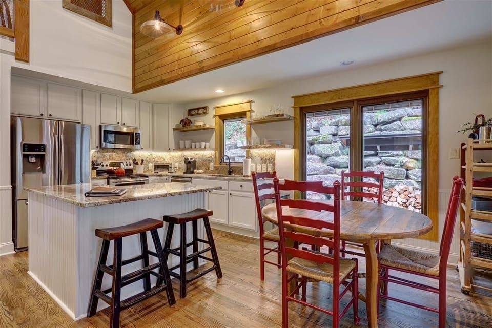 Kitchen/Dining