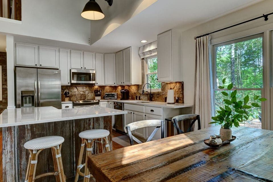 Dining/Kitchen