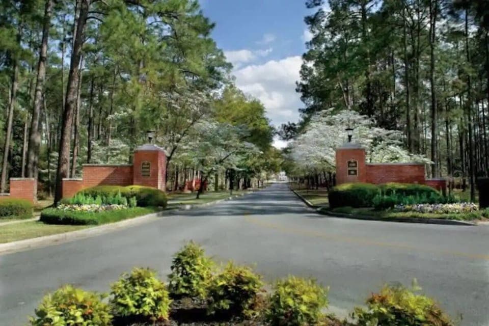 One of the many entrances into GSU!