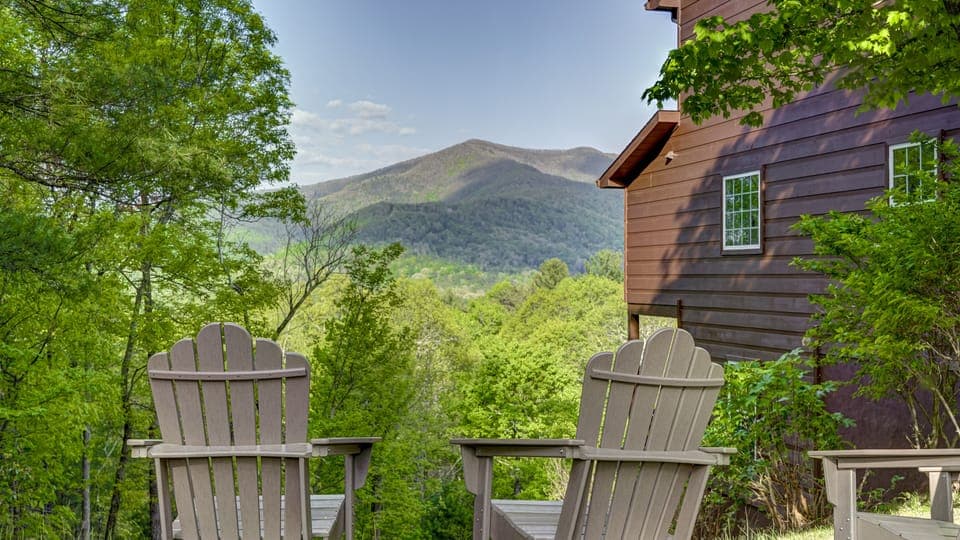 Side of house seating to enjoy the beautiful view
