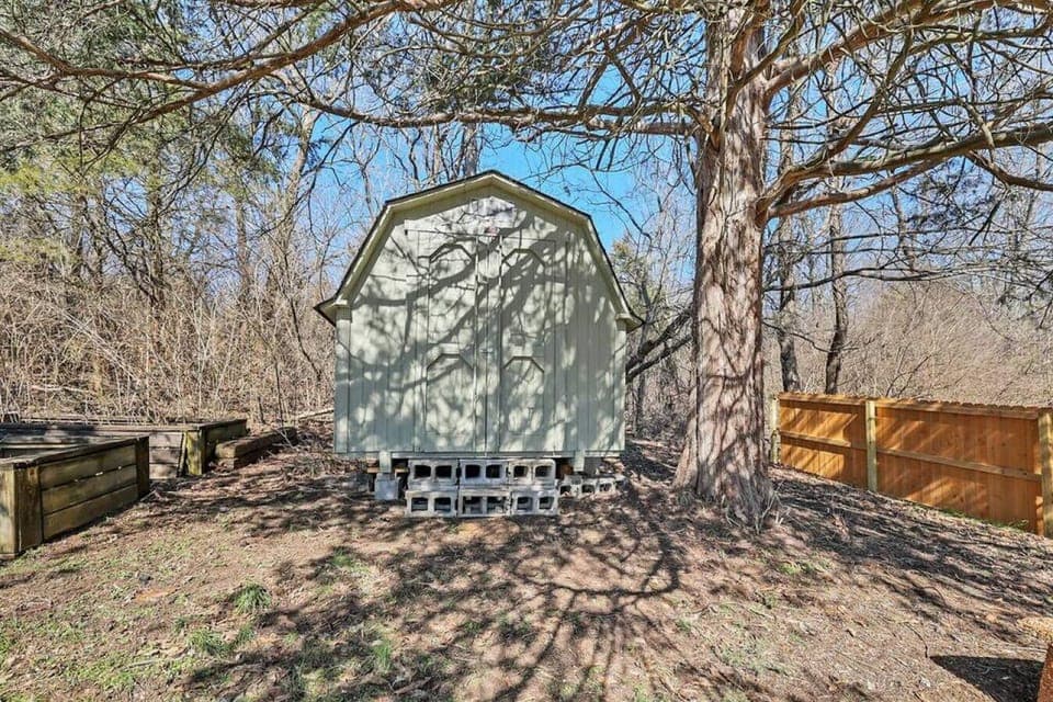 View of back yard