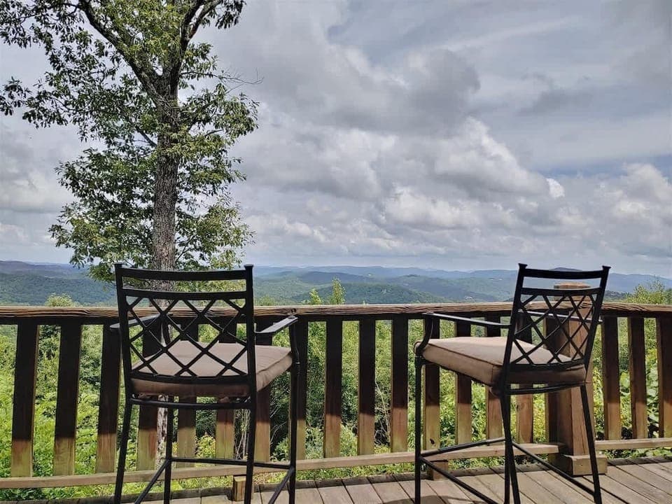 Dine outside or just enjoy a beverage on the expansive deck at The View.