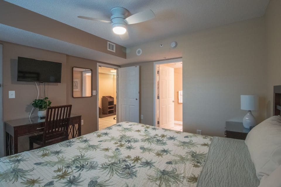 4th BR with TV