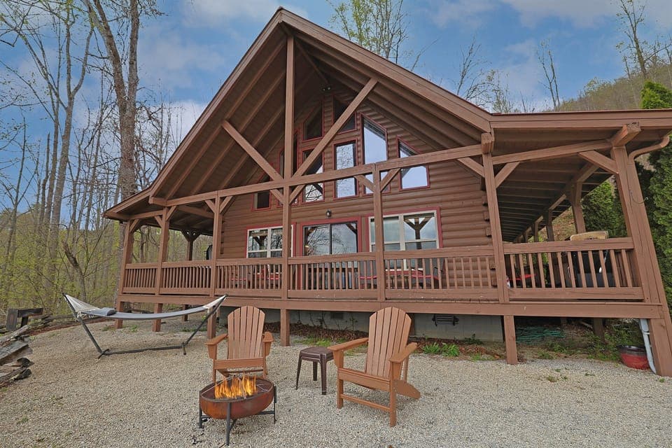 Red Roof Cabin