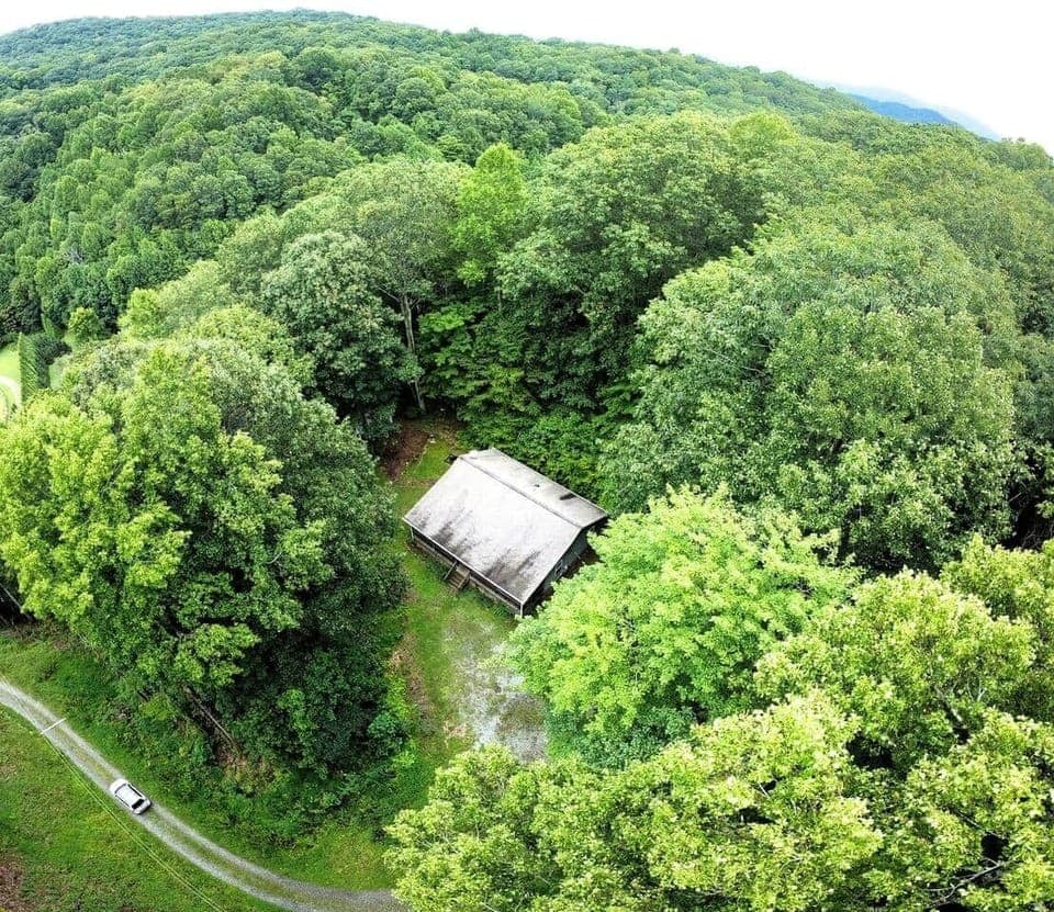 Secluded and quiet!!