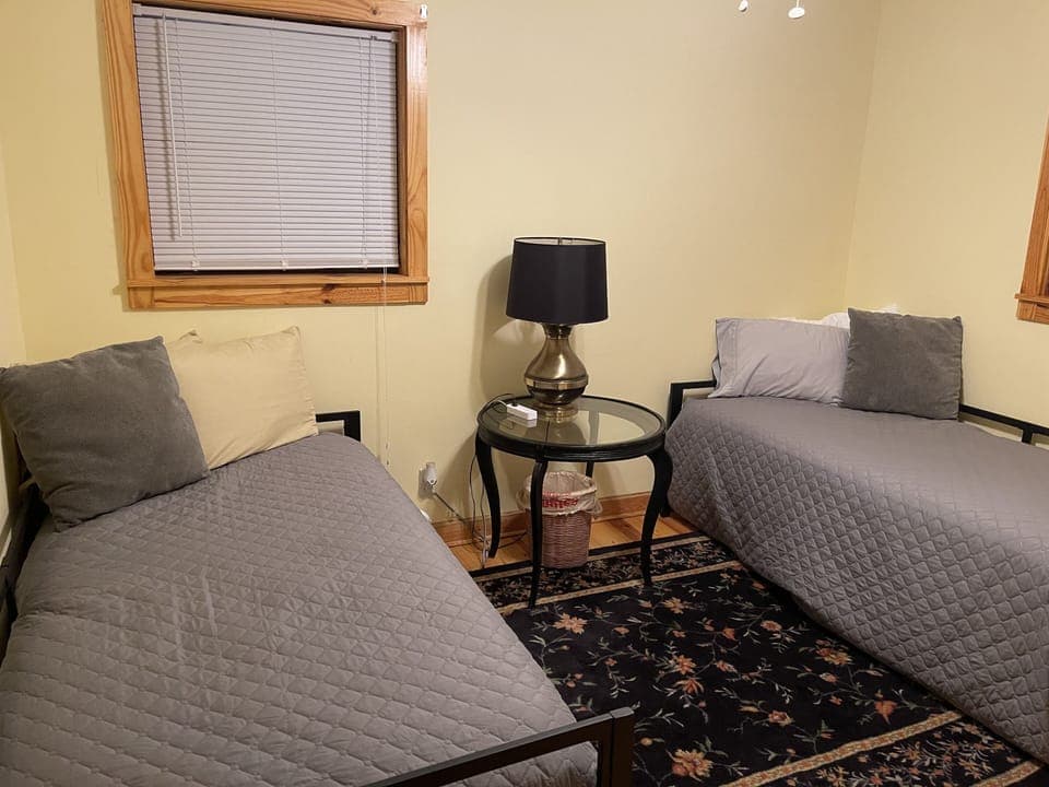 Second bedroom 