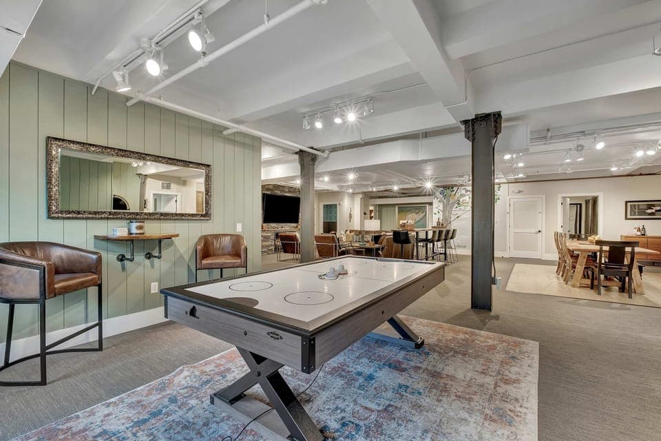 Game room