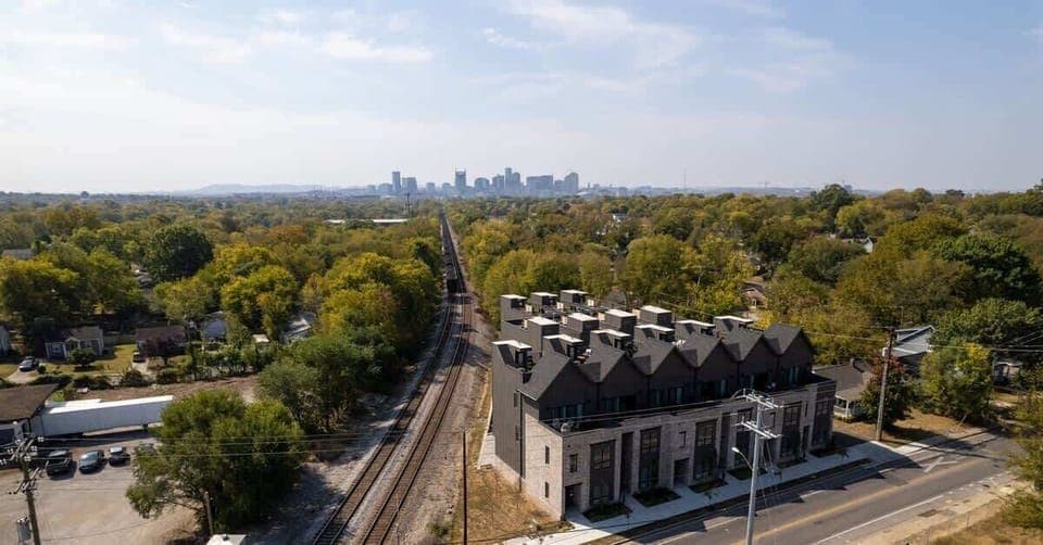 Downtown Nashville is only 4 miles.