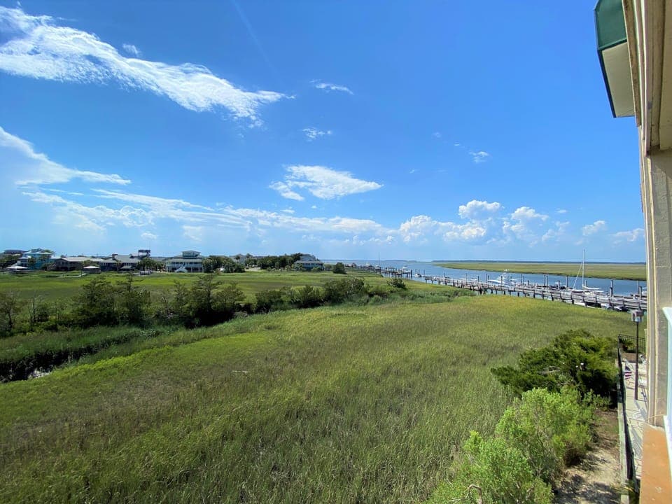 210 Bay Creek Villa-Beautiful 2nd Floor Villa;Private Balcony;Water Views;Communal Pool Villa in Edisto Beach