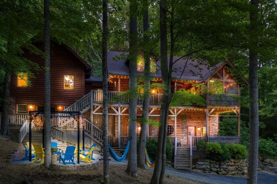 Mountain Majesty - an eclectic multigen style luxury cabin where beauty & relaxation meets fun. There is something for every age group in this beauty!