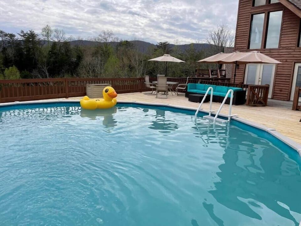 Pool and sun deck