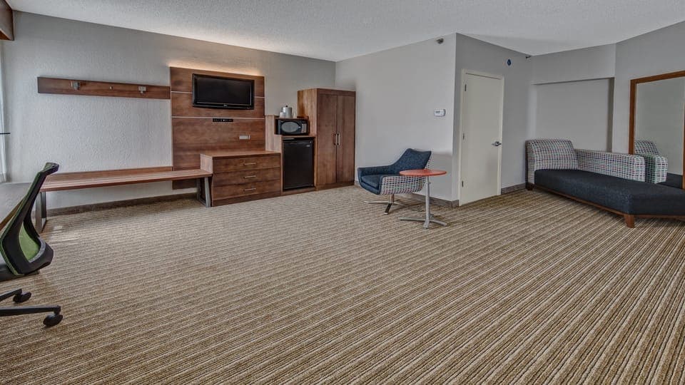 Standard Room, 2 Double Beds, Accessible Bathtub (Mobility Tub) | Down comforters, pillowtop beds, in-room safe, desk