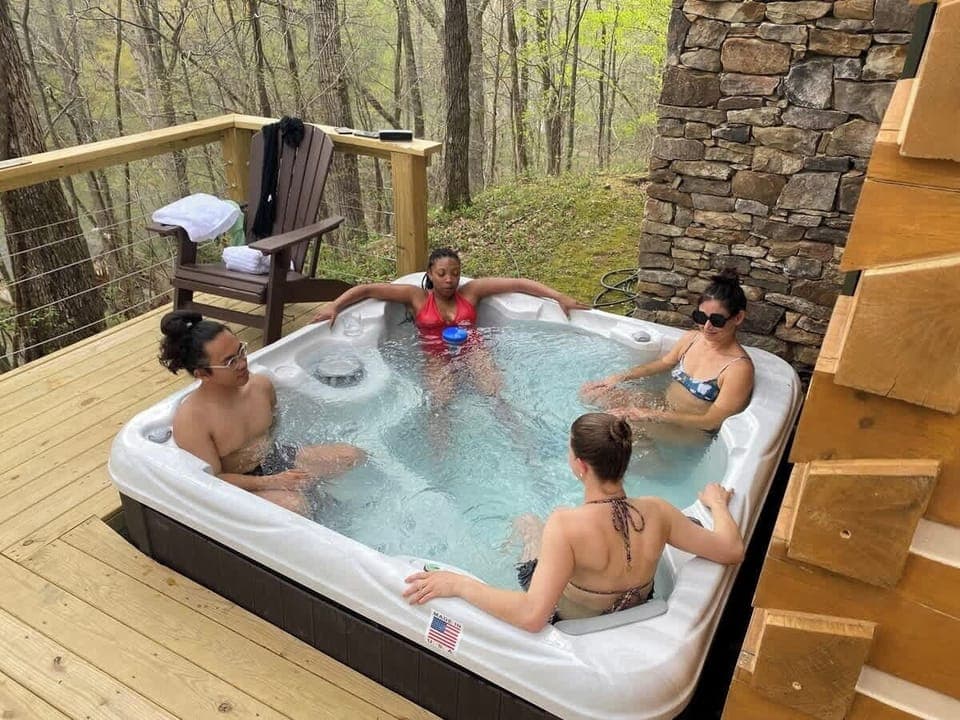 Outdoor spa tub