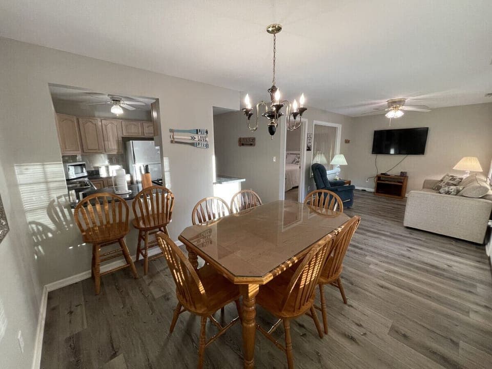 Dining room table with eat in bar area