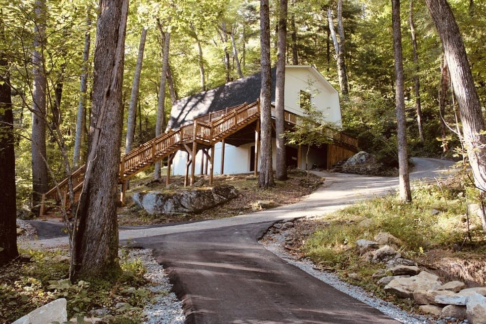 Driveway entry from road