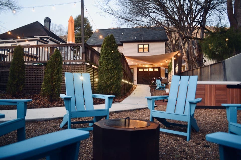 "By far my favorite Airbnb so far! Absolutely beautiful, we all felt at home." 