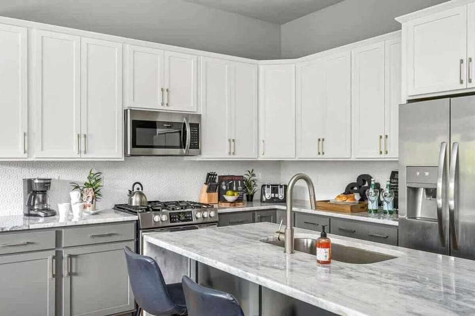 Prepare you lunch or dinner in our fully functional kitchen!