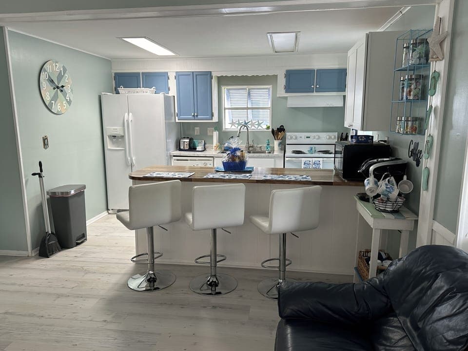 Breakfast Bar