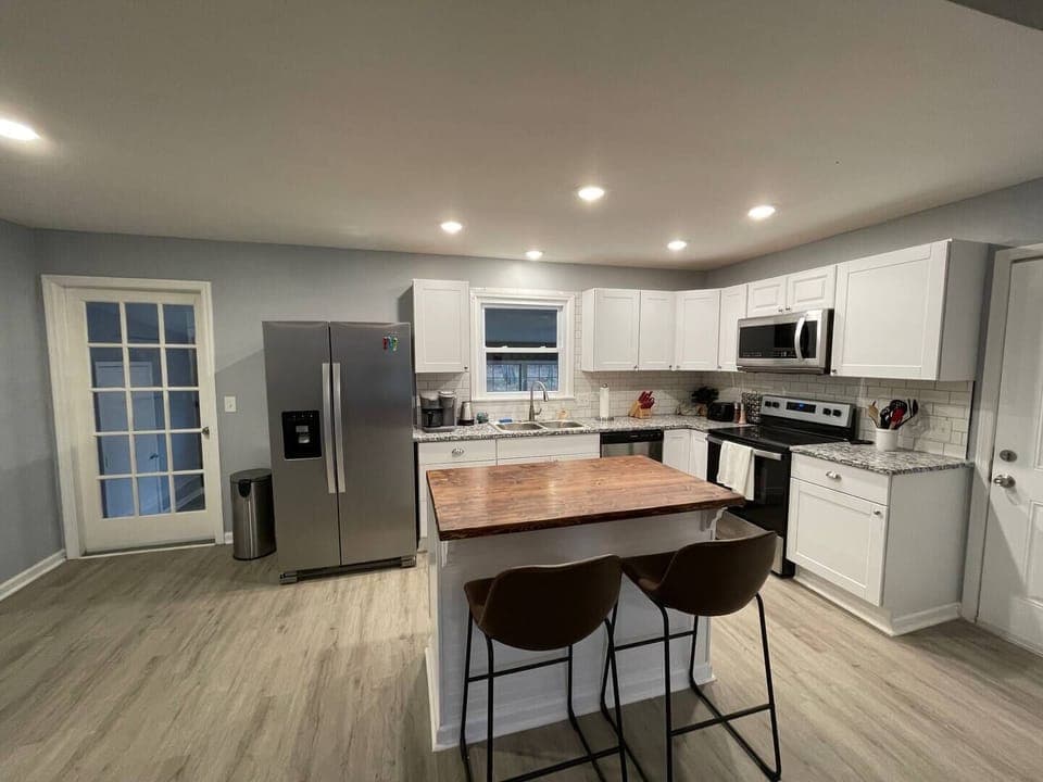 Full Kitchen