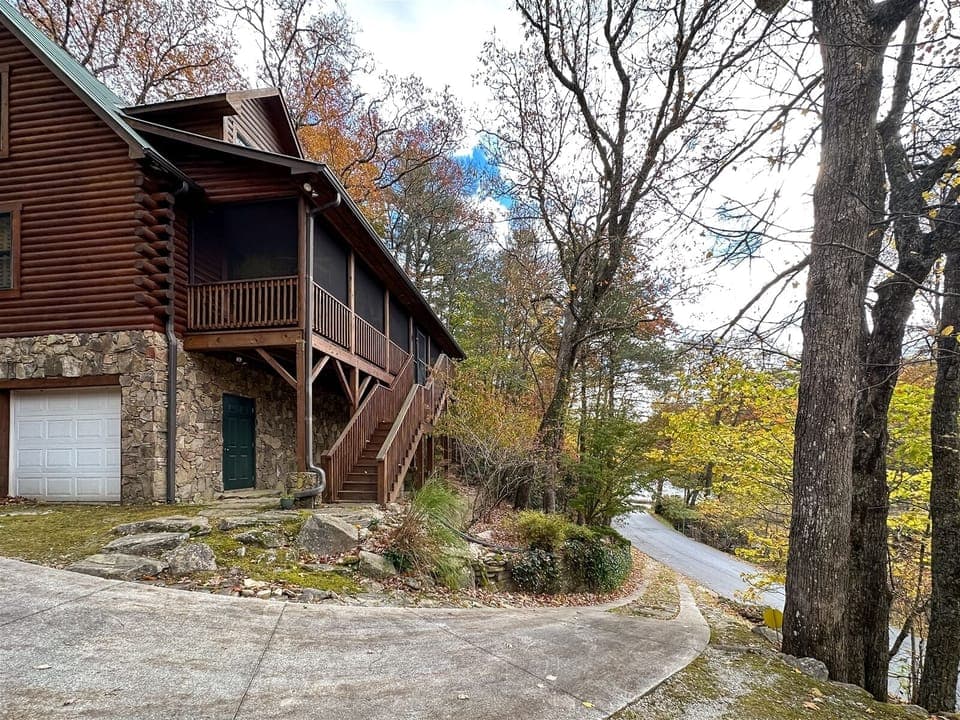 Screened Porch
