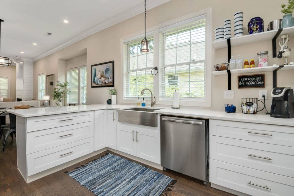 Full Kitchen
