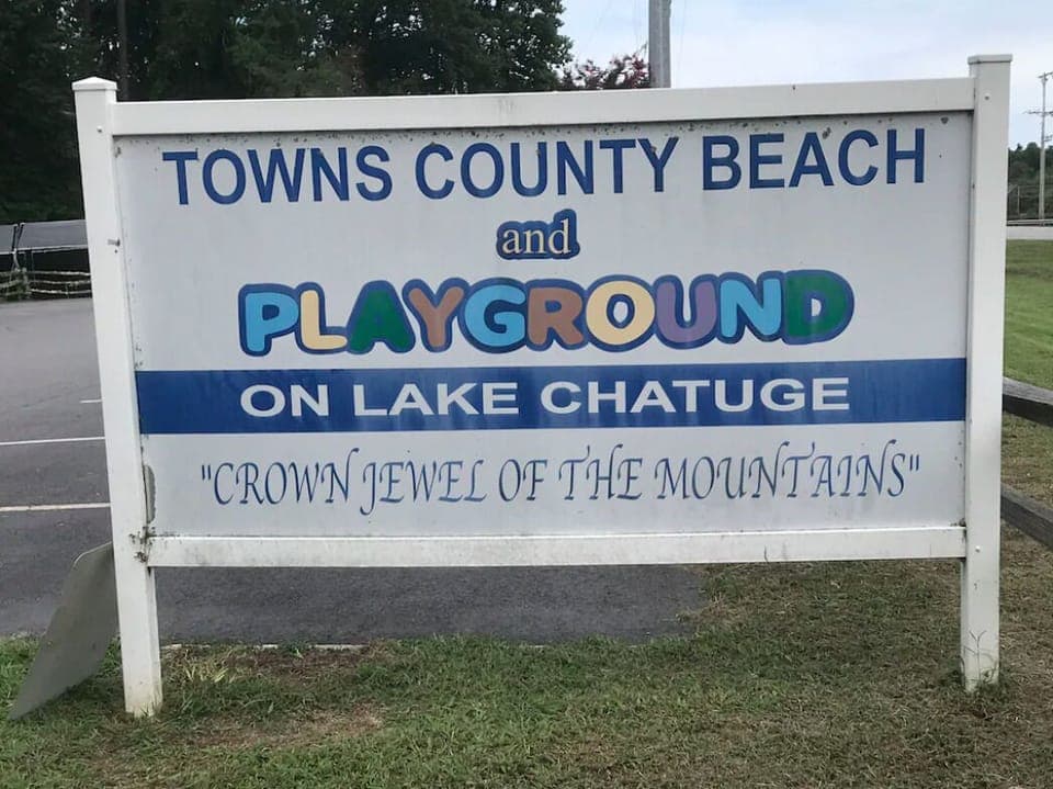 "Beach" on lake Chatuge 