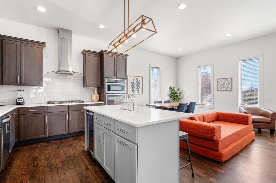 Fully stocked and ready for your group. Whether you`re fueling up before a night on Broadway or hosting a pre-party, this kitchen has everything you need to make a meal.