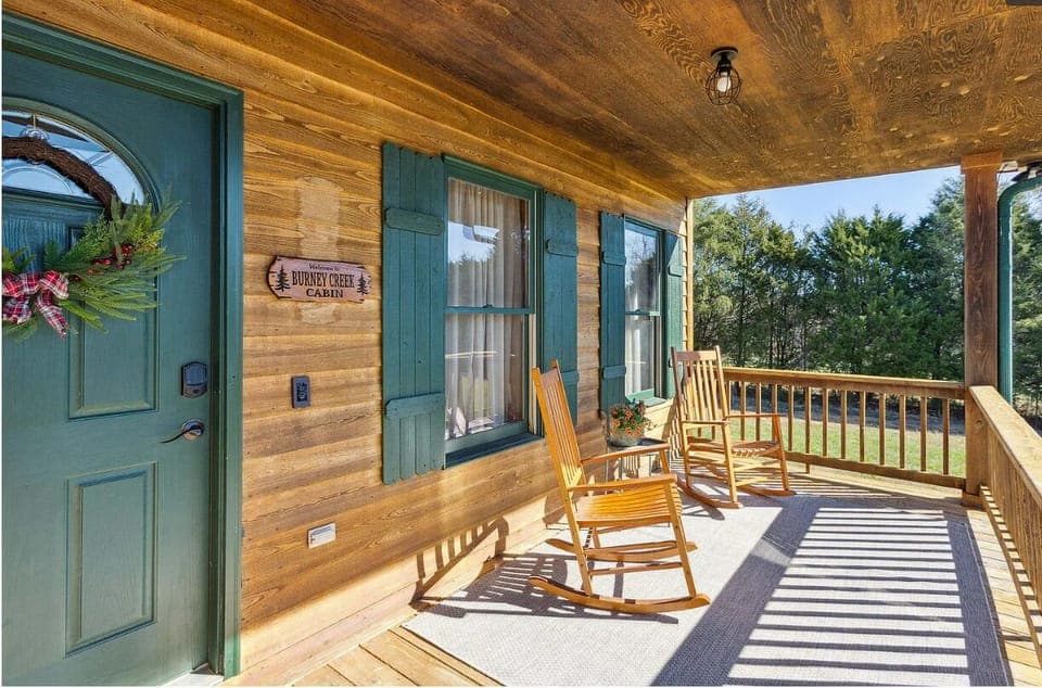 Front porch sittin! 
